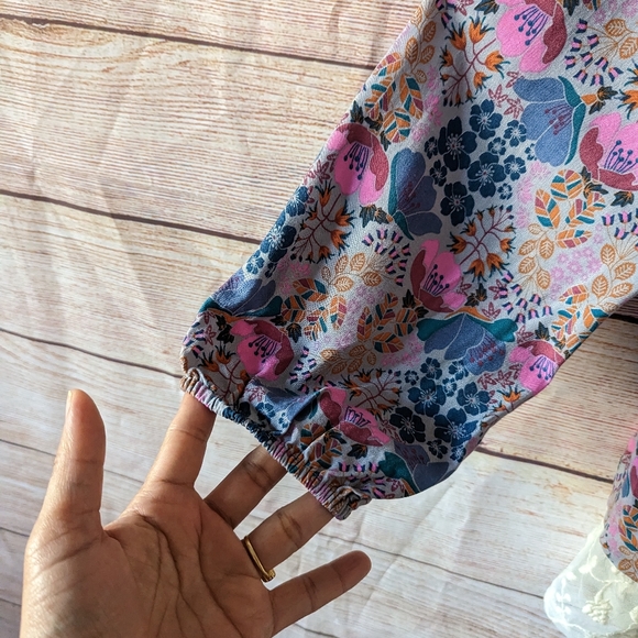 Matilda Jane Size Large Floral Embroidered Babydoll Blouse Tassel Scoop Neck - Picture 5 of 13